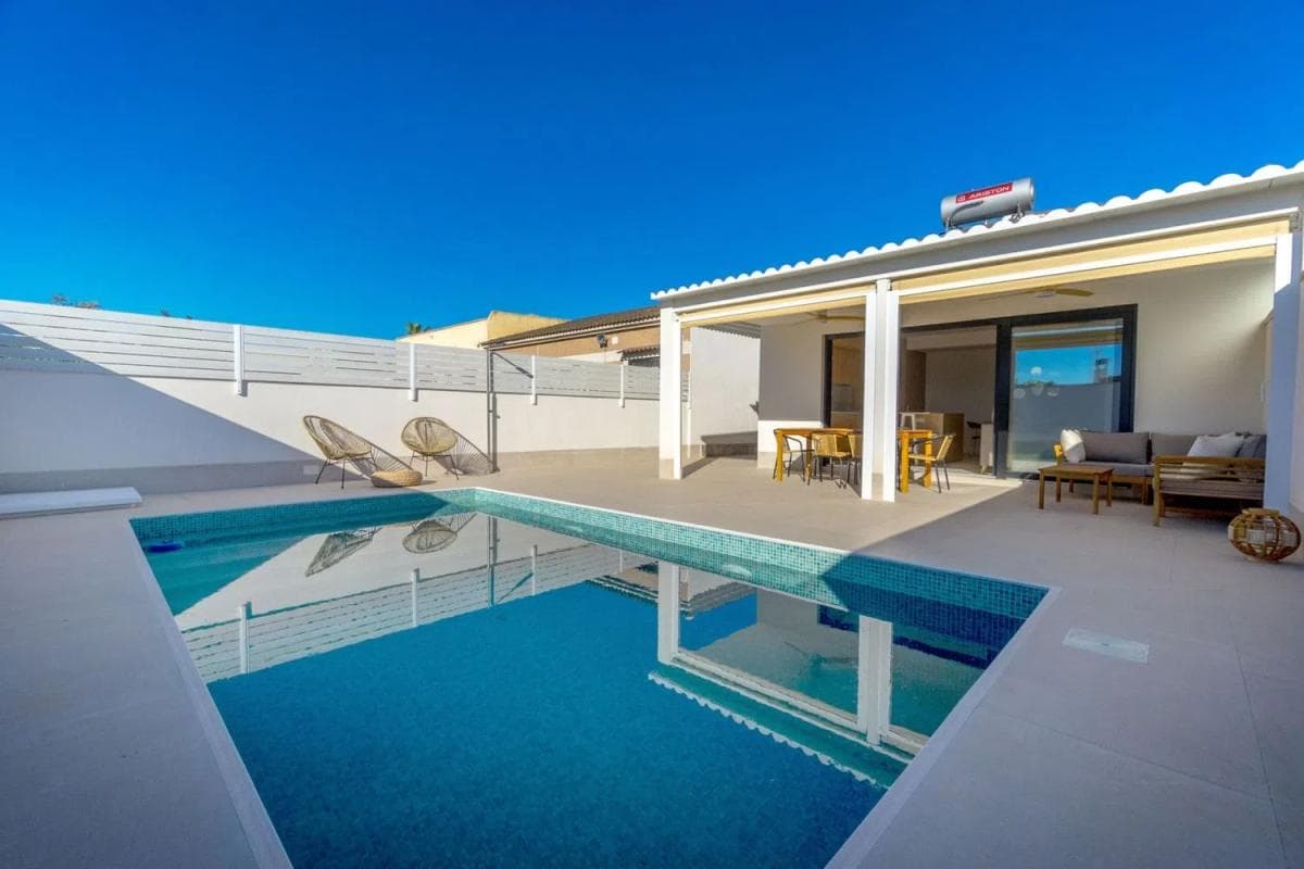 Venta de chalet independiente en Calle Strauss s/n, Torrevieja
photo 4