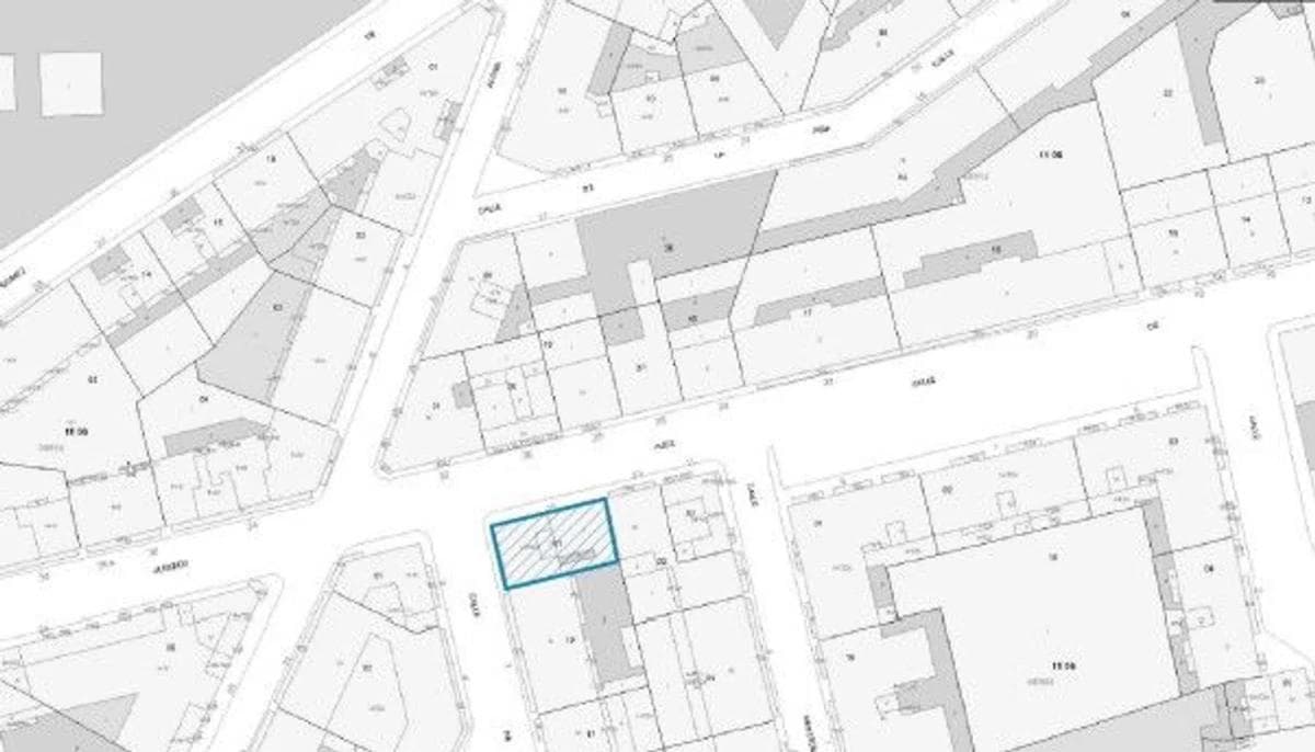 Sale of apartment in Calle Alfredo Aleix, 15, Madrid
plan 1