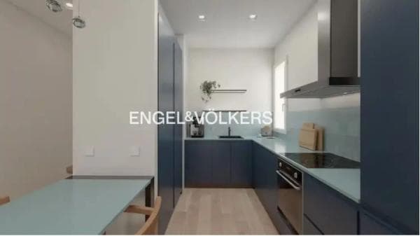 Piso en venta en Calle Nou de la Rambla, Barcelona
thumbnail 1