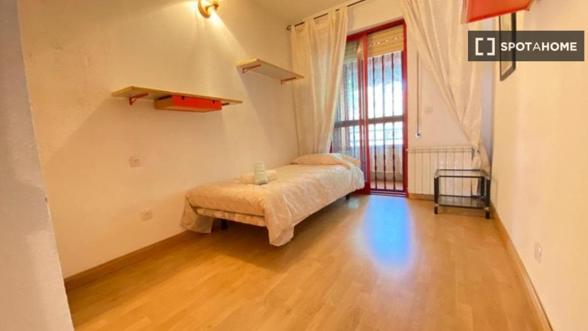 Properties for sale and rent in Spain photo 2