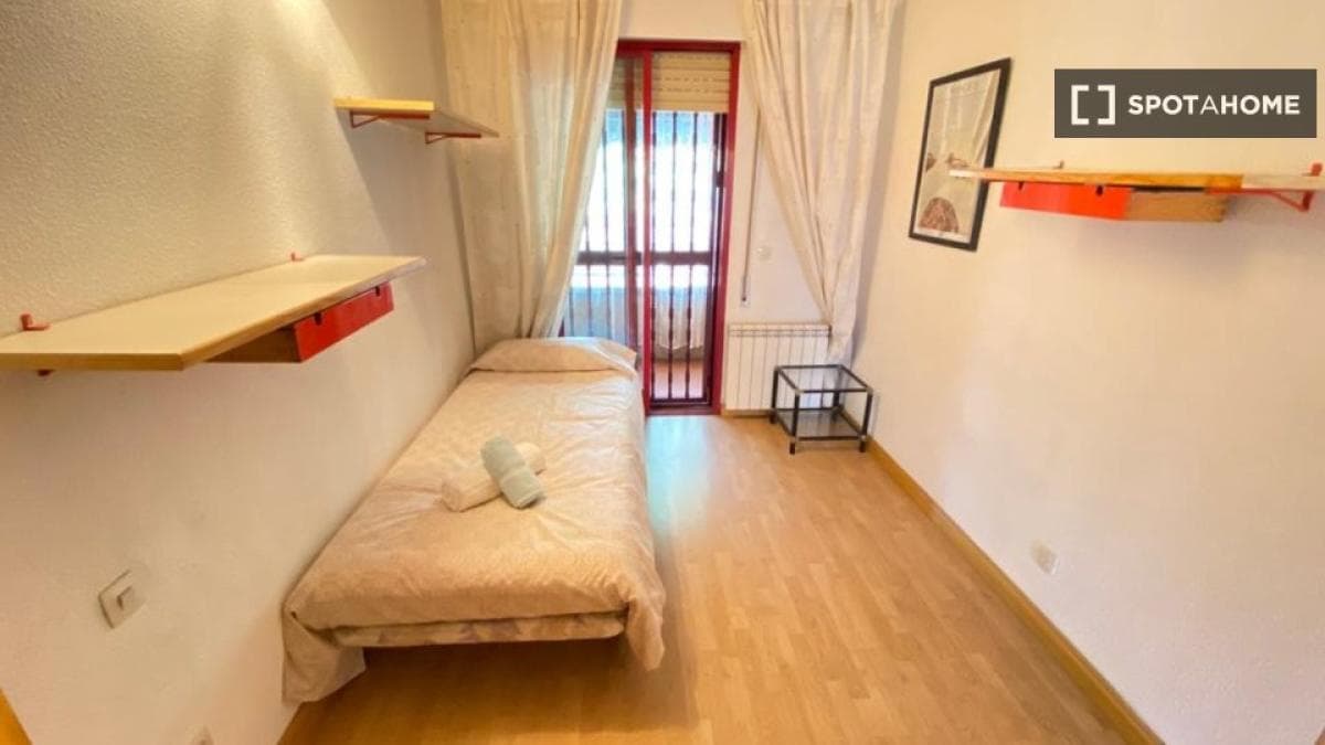 Properties for sale and rent in Spain photo 4