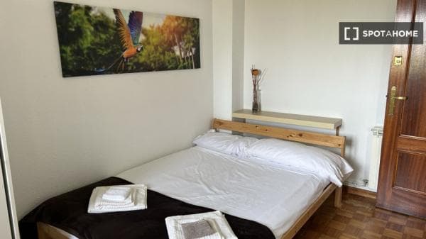 Habitación en piso compartido en Santander thumbnail 1