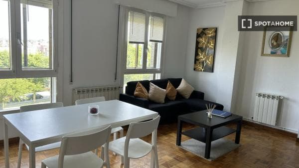 Habitación en piso compartido en Santander thumbnail 2