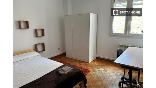 Habitación en piso compartido en Santander photo 1