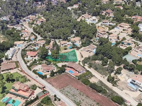 Terreno en calle La Palera thumbnail 2