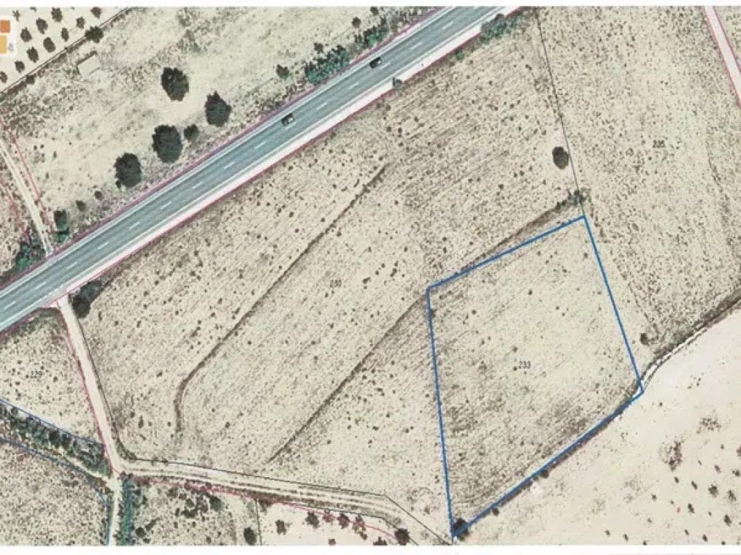 Terreno en venta en Villena, Alicante photo 2