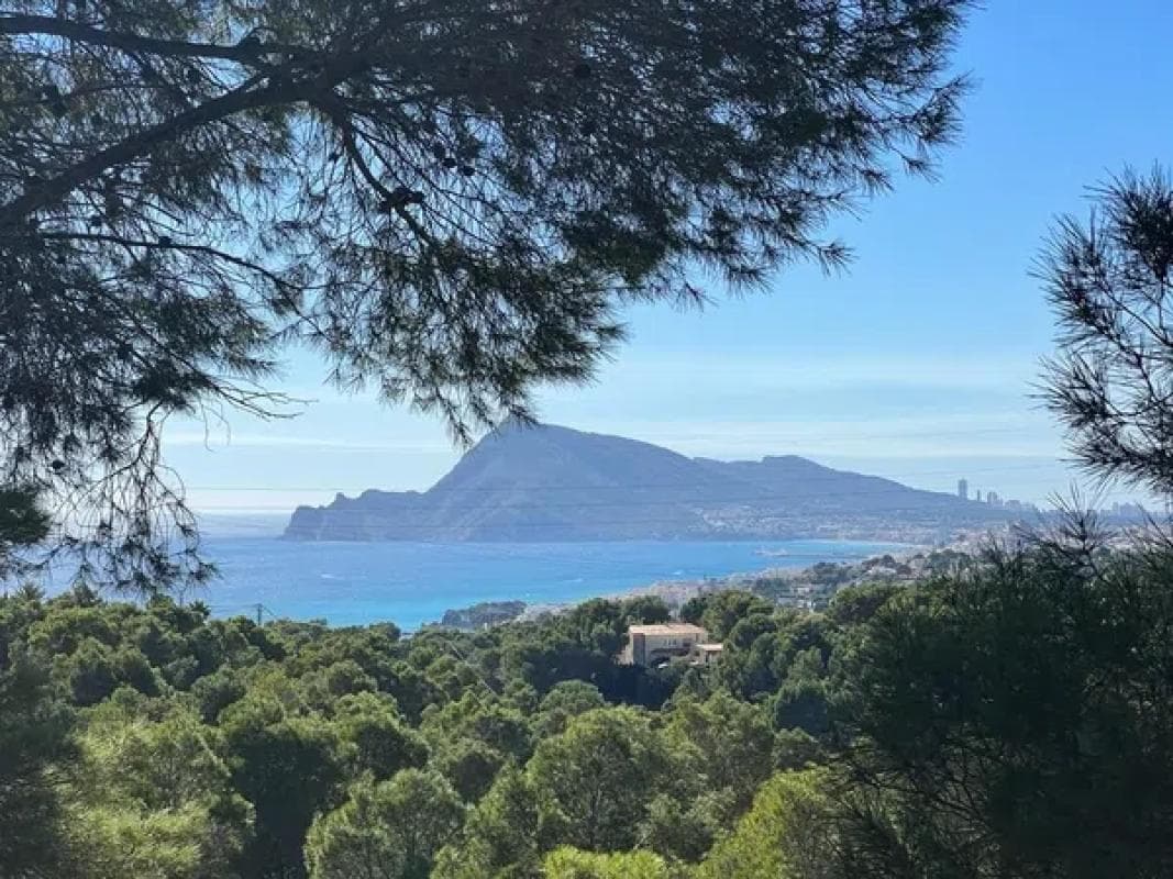 Terreno en venta en Altea, Alicante photo 2