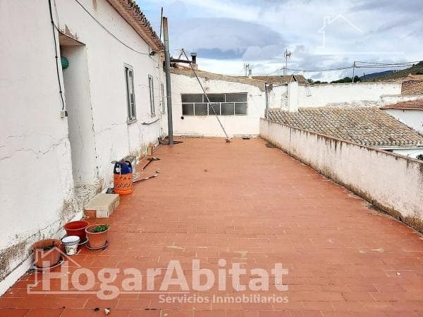 Casa independiente en avenida Constitución thumbnail 2