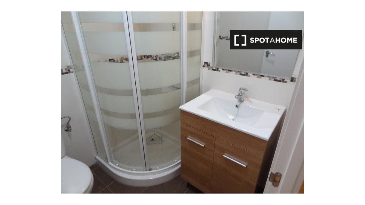 Propiedades en venta y alquiler en España photo 5
