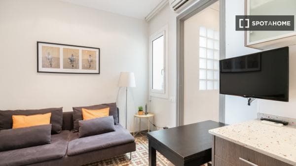 Piso en alquiler en , Barcelona thumbnail 1