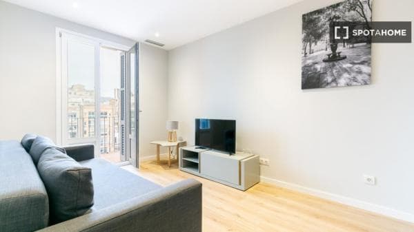 Piso en alquiler en , Barcelona thumbnail 1