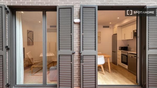 Piso en alquiler en , Barcelona thumbnail 2