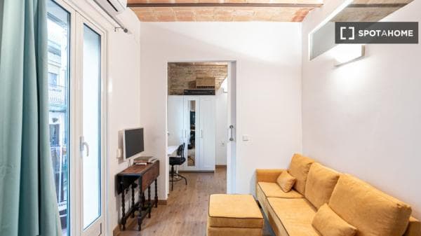 Piso en alquiler en , Barcelona thumbnail 1