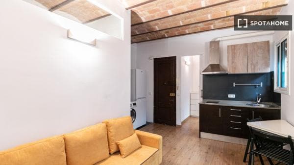 Piso en alquiler en , Barcelona thumbnail 2