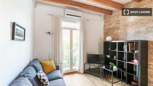 Piso en alquiler en , Barcelona photo 1