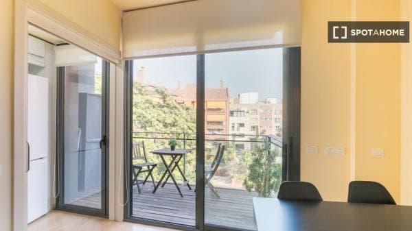 Piso en alquiler en , Barcelona thumbnail 2