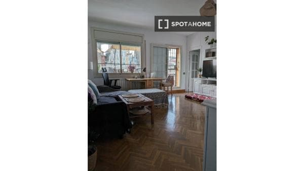 Piso en alquiler en , Barcelona photo 1