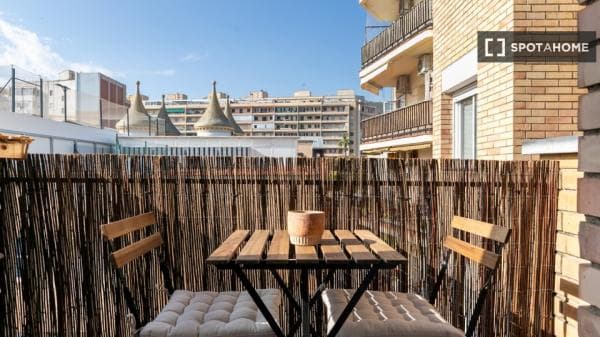 Piso en alquiler en , Barcelona thumbnail 2