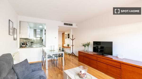Piso en alquiler en , Barcelona thumbnail 1