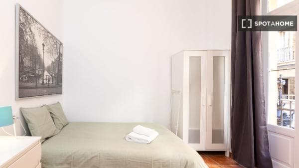 Habitación en piso compartido en valència thumbnail 2