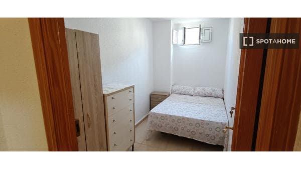 Habitación en piso compartido en Xàtiva photo 1
