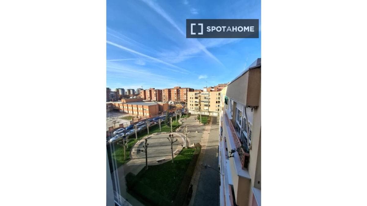 Propiedades en venta y alquiler en España photo 4