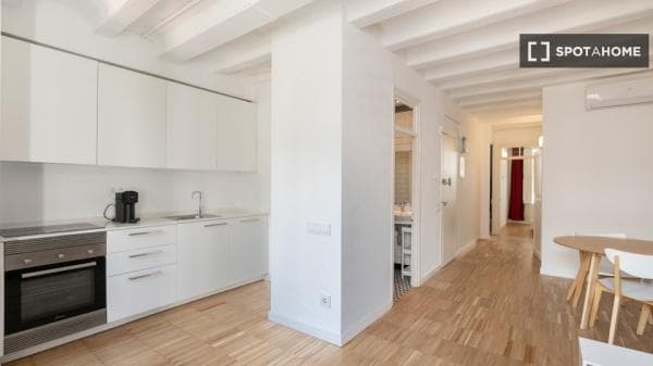 Piso en alquiler en , Barcelona thumbnail 1
