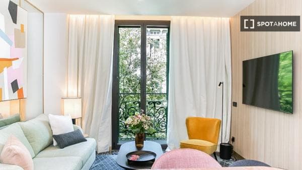 Piso en alquiler en , Barcelona thumbnail 1