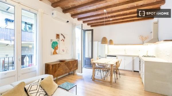 Piso en alquiler en , Barcelona photo 1