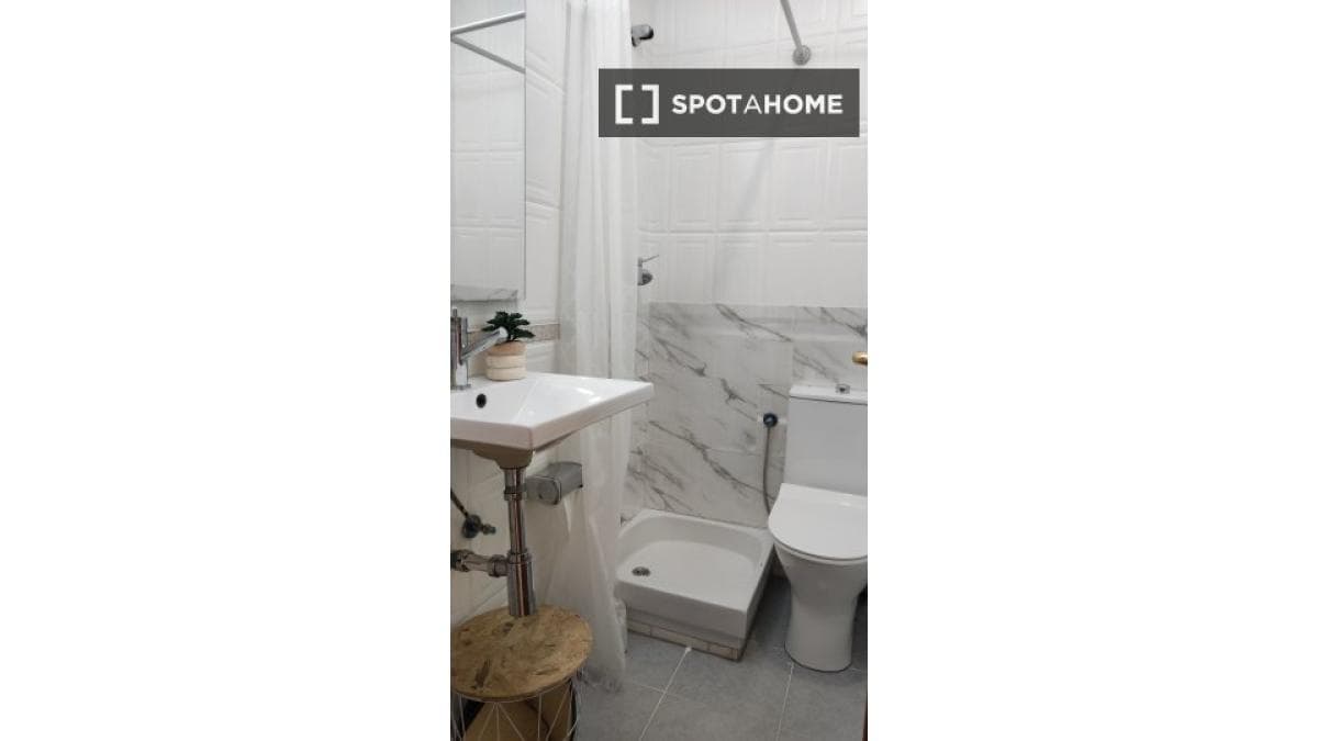 Properties for sale and rent in Spain photo 4