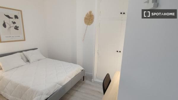 Habitación en piso compartido en ontinyent photo 1
