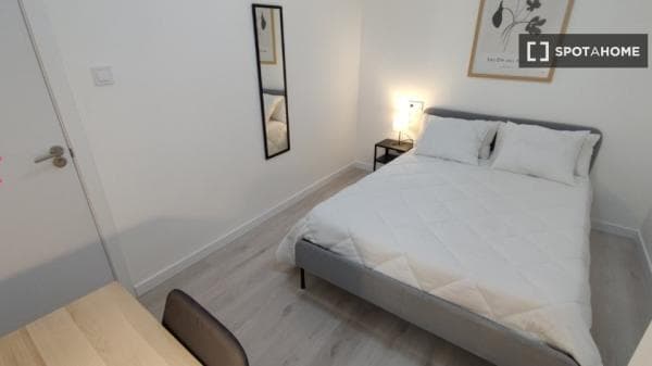 Habitación en piso compartido en ontinyent thumbnail 1