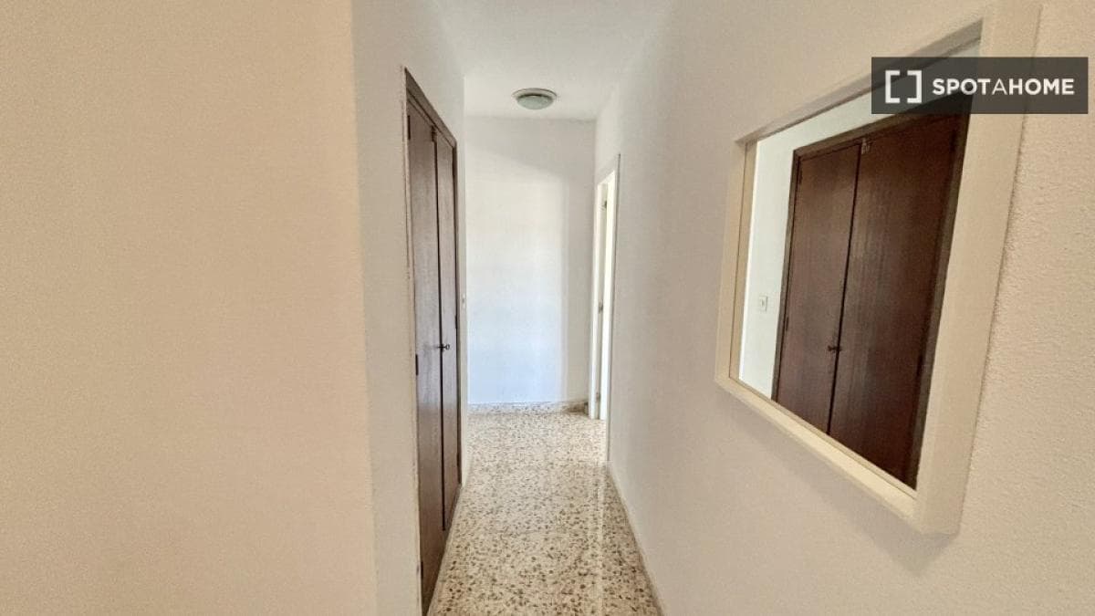 Недвижимость на продажу и в аренду в Испании photo 3