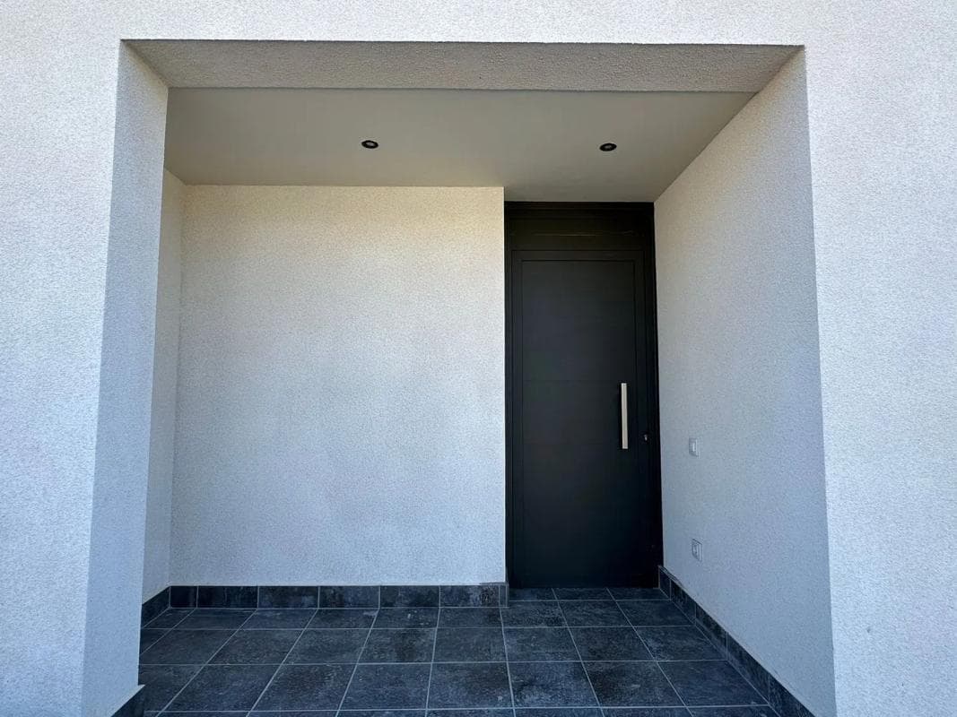 Venta de chalet adosado en Calle de la Indústria, 8 , Riudarenes photo 2