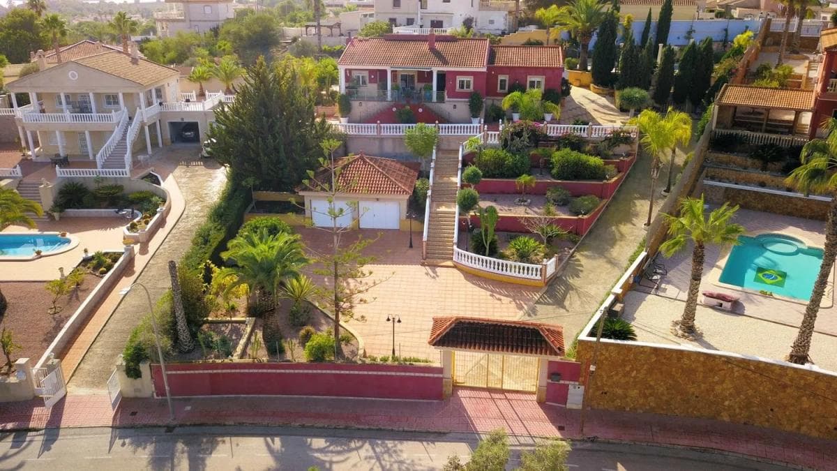 Propiedades en venta y alquiler en España photo 5