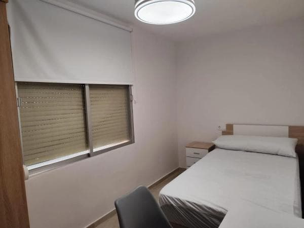 Piso en venta en Barrio Los Ángeles, Alicante / Alacant thumbnail 1