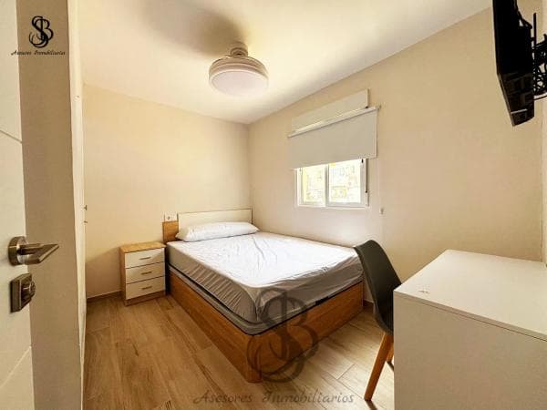 Piso en venta en Calle de Claudio Coello, Alicante / Alacant thumbnail 1