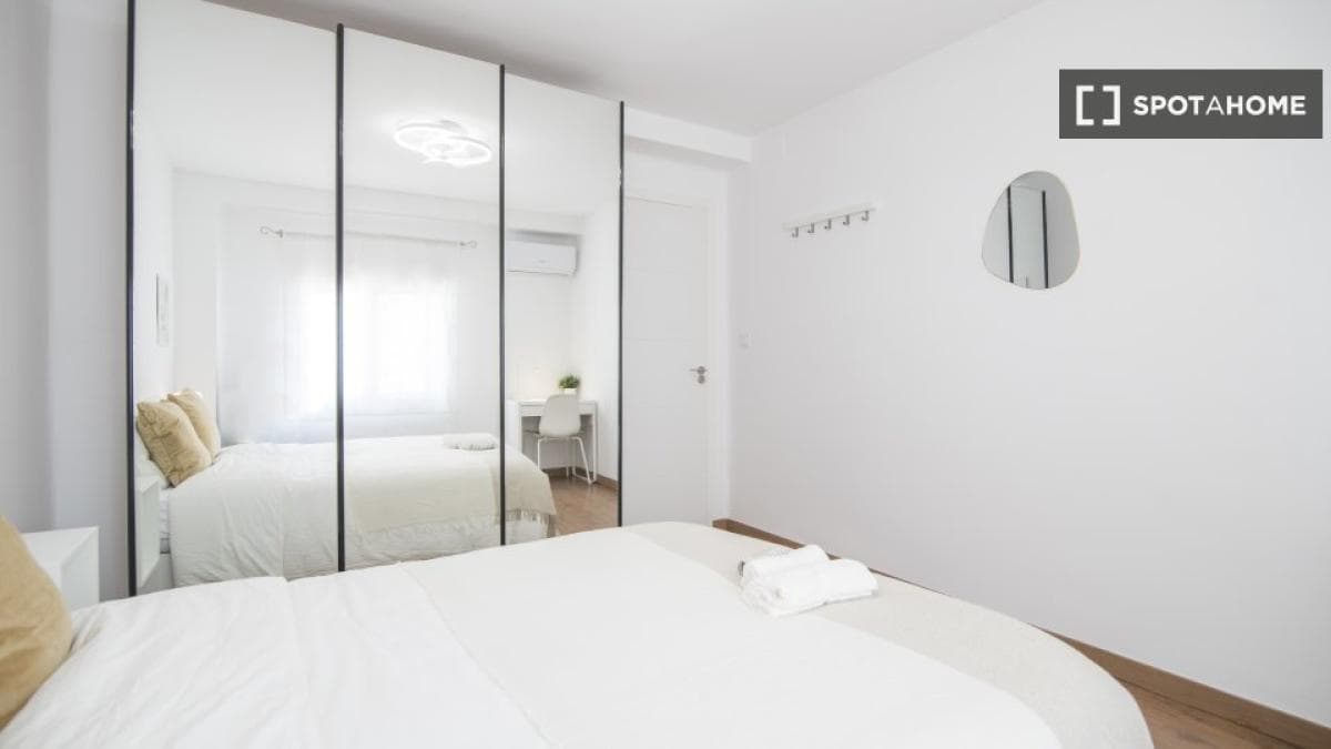 Properties for sale and rent in Spain photo 2