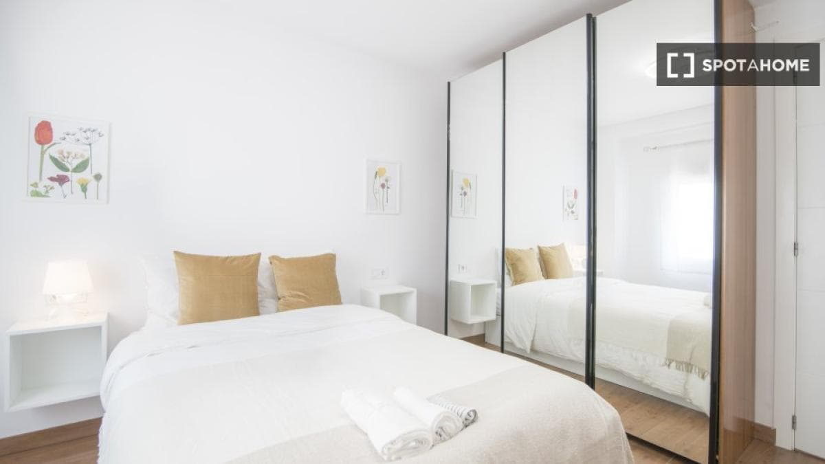 Properties for sale and rent in Spain photo 4