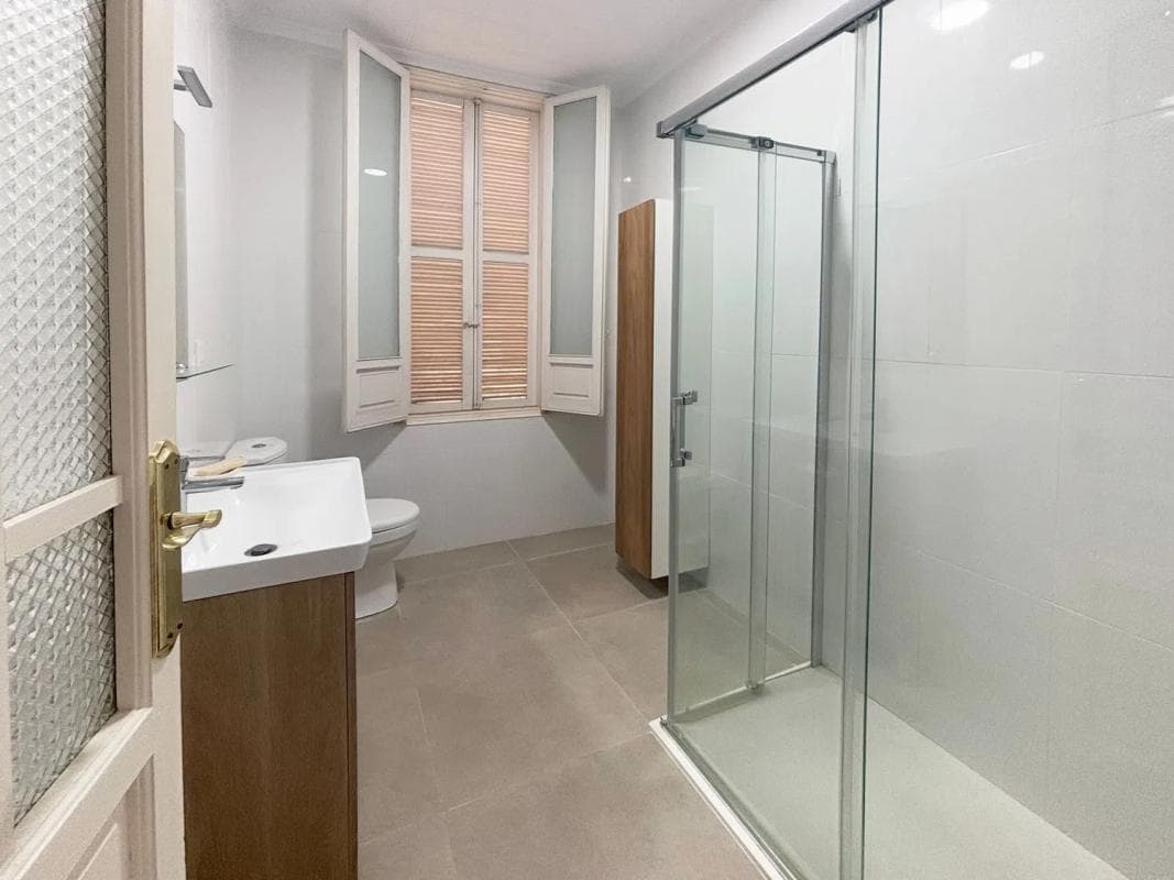 Sale of apartment in Plaza de los Luceros, 4, Alicante
photo 3