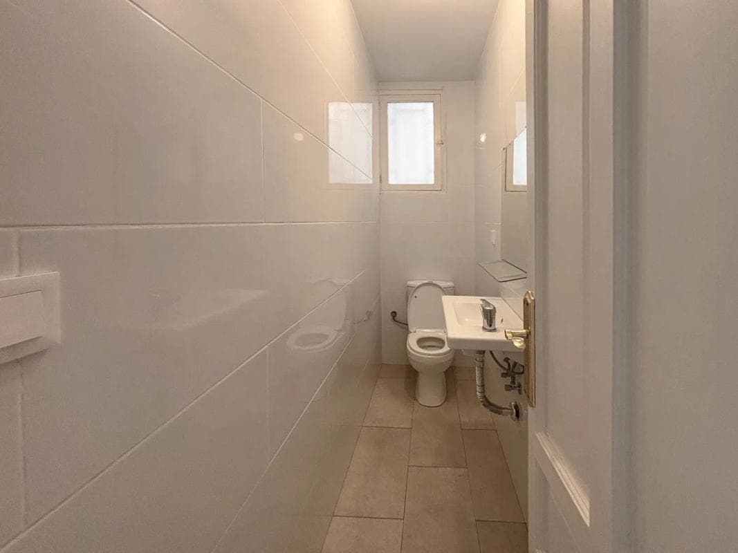 Sale of apartment in Plaza de los Luceros, 4, Alicante
photo 4