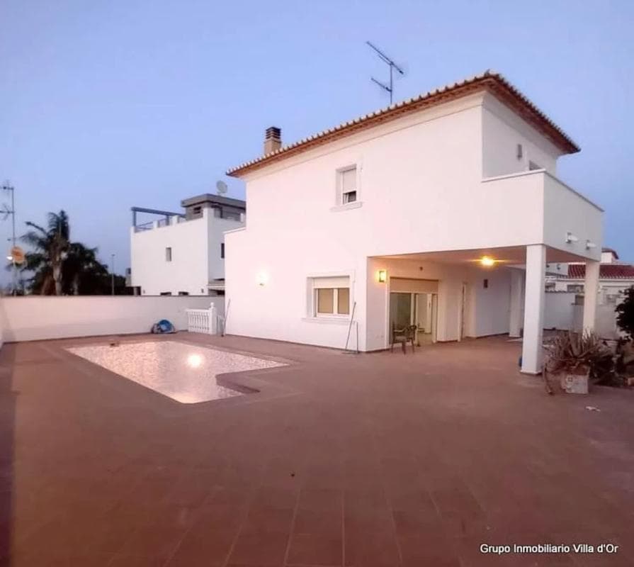 Propiedades en venta y alquiler en España photo 4