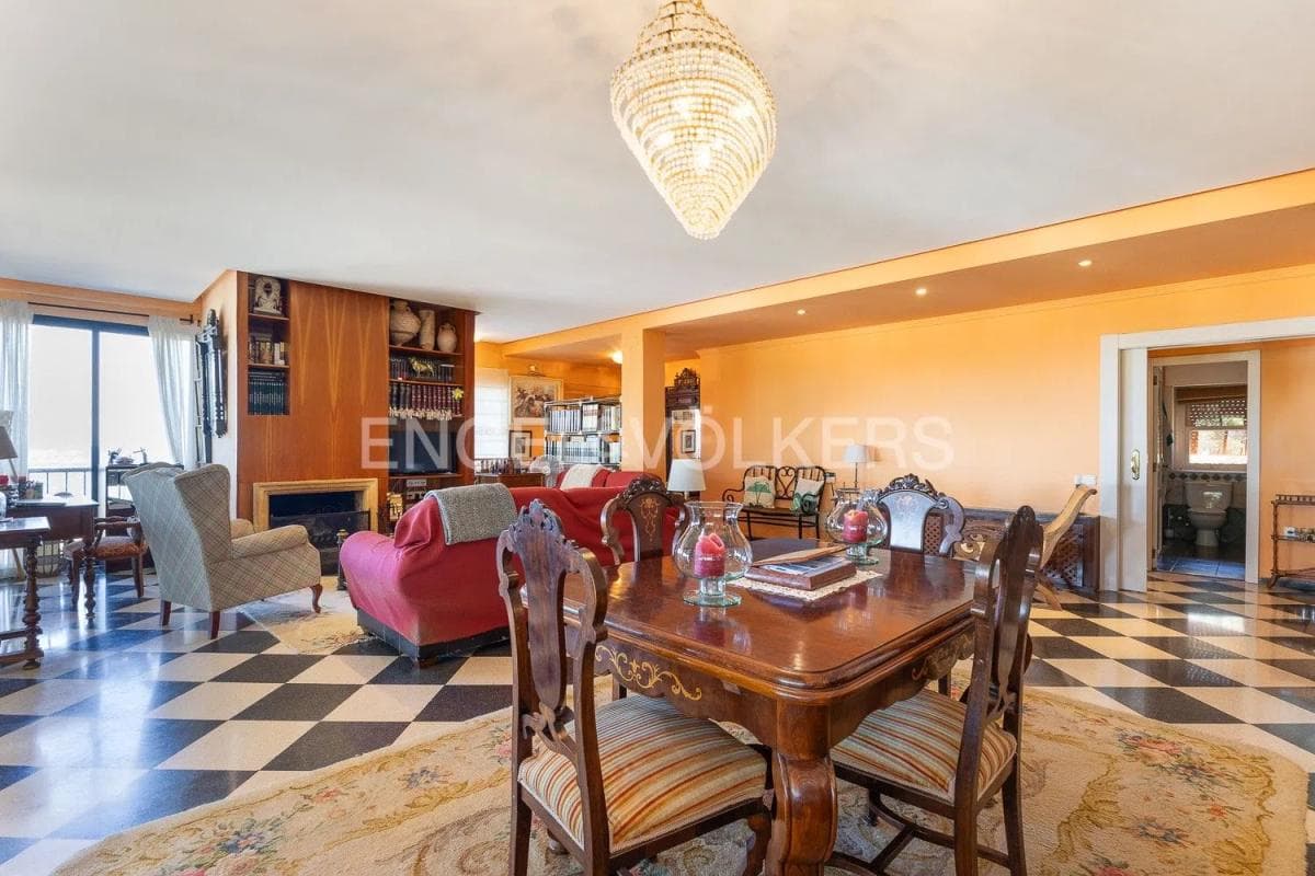 Properties for sale and rent in Spain photo 5