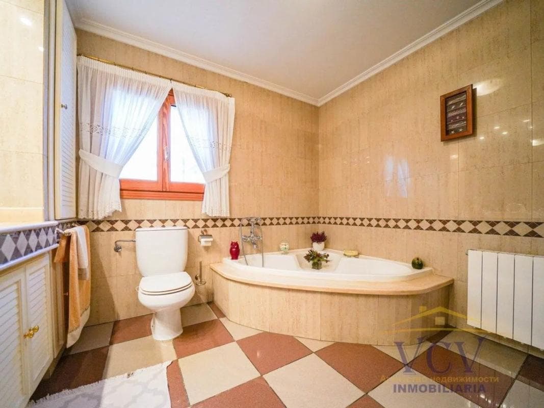 Недвижимость на продажу и в аренду в Испании photo 5