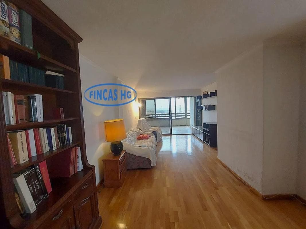 Venta de piso en Barrio Ensanche-Diputación, Alicante / Alacant
photo 4