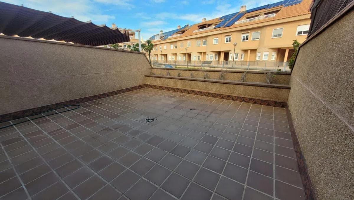 Propiedades en venta y alquiler en España photo 3