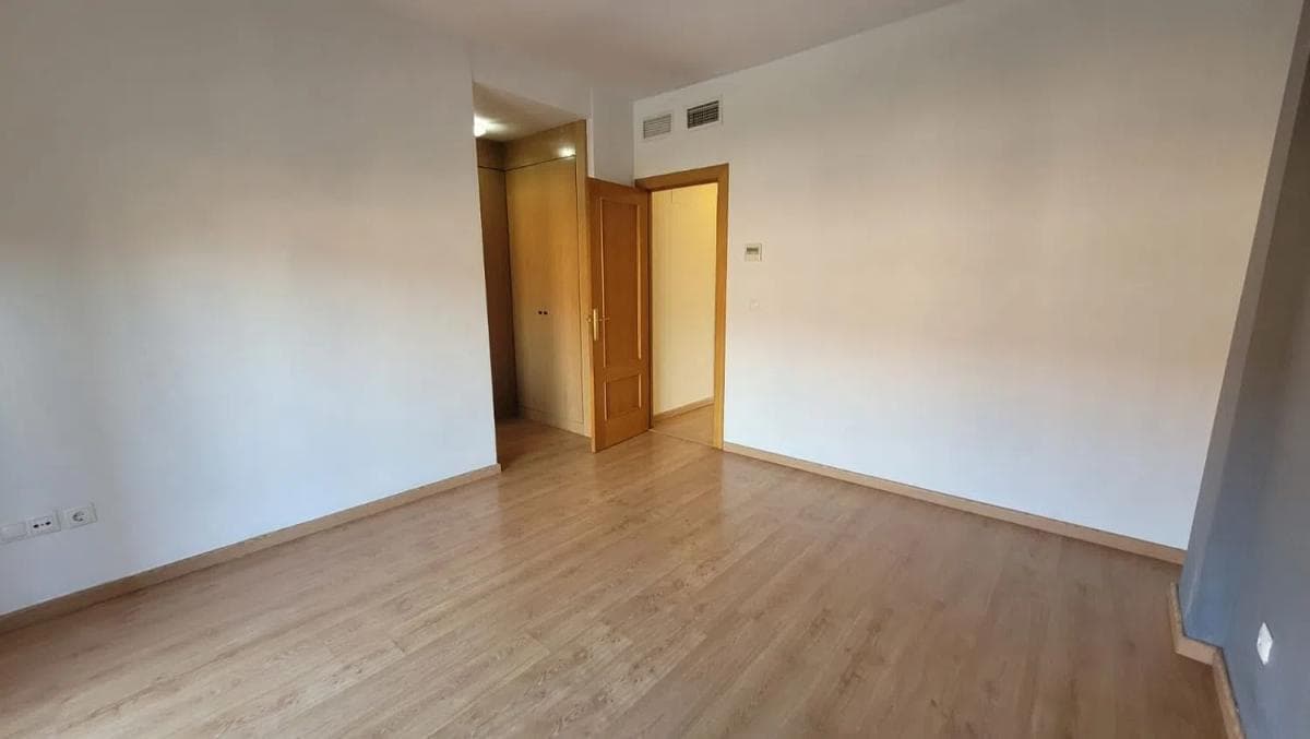 Propiedades en venta y alquiler en España photo 5