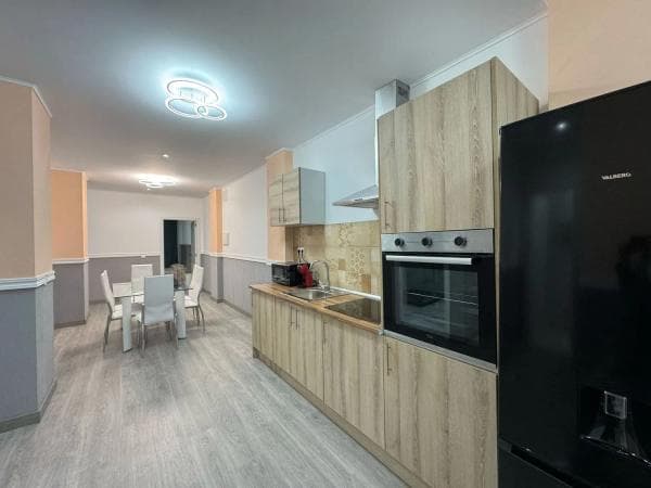 Apartment for sale in Calle General Pintos, Alicante / Alacant thumbnail 1