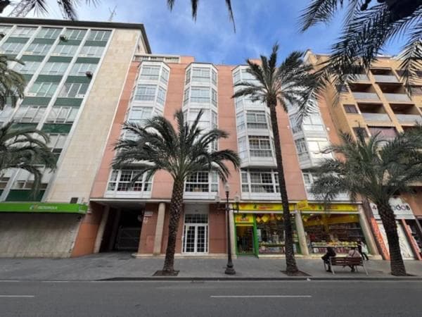Piso en venta en Calle Calderón de la Barca, Alicante / Alacant photo 1