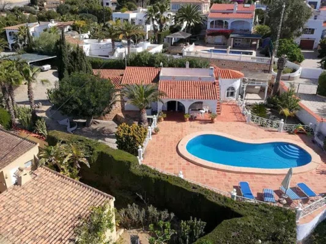 Propiedades en venta y alquiler en España photo 2